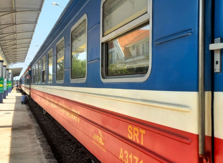 Tàu hỏa đưa du khách đến Phan Thiết Tàu hỏa du lịch Phan Thiết mang đến trải nghiệm thoải mái trong tour Phan Thiết 30/4
